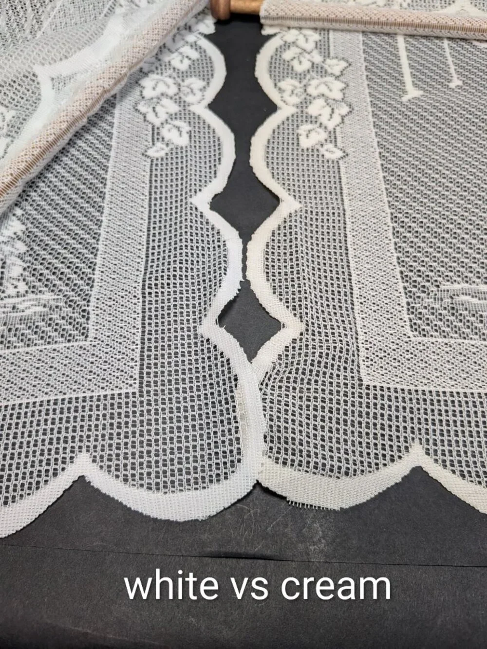 NWT Heritage Lace Home Sweet Home Wall Hanging Curtain White Wreath 29x19